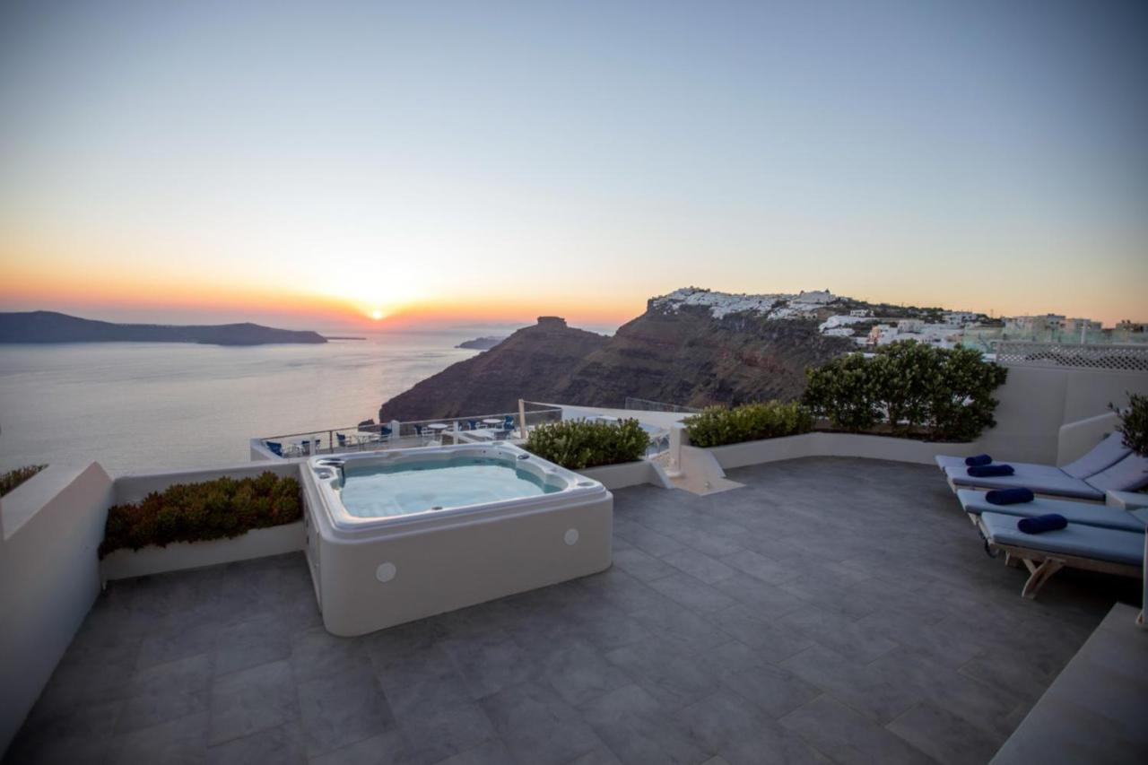 Sunset View Villa Santorini - With Outdoor Jacuzzi Firostefani Exteriér fotografie