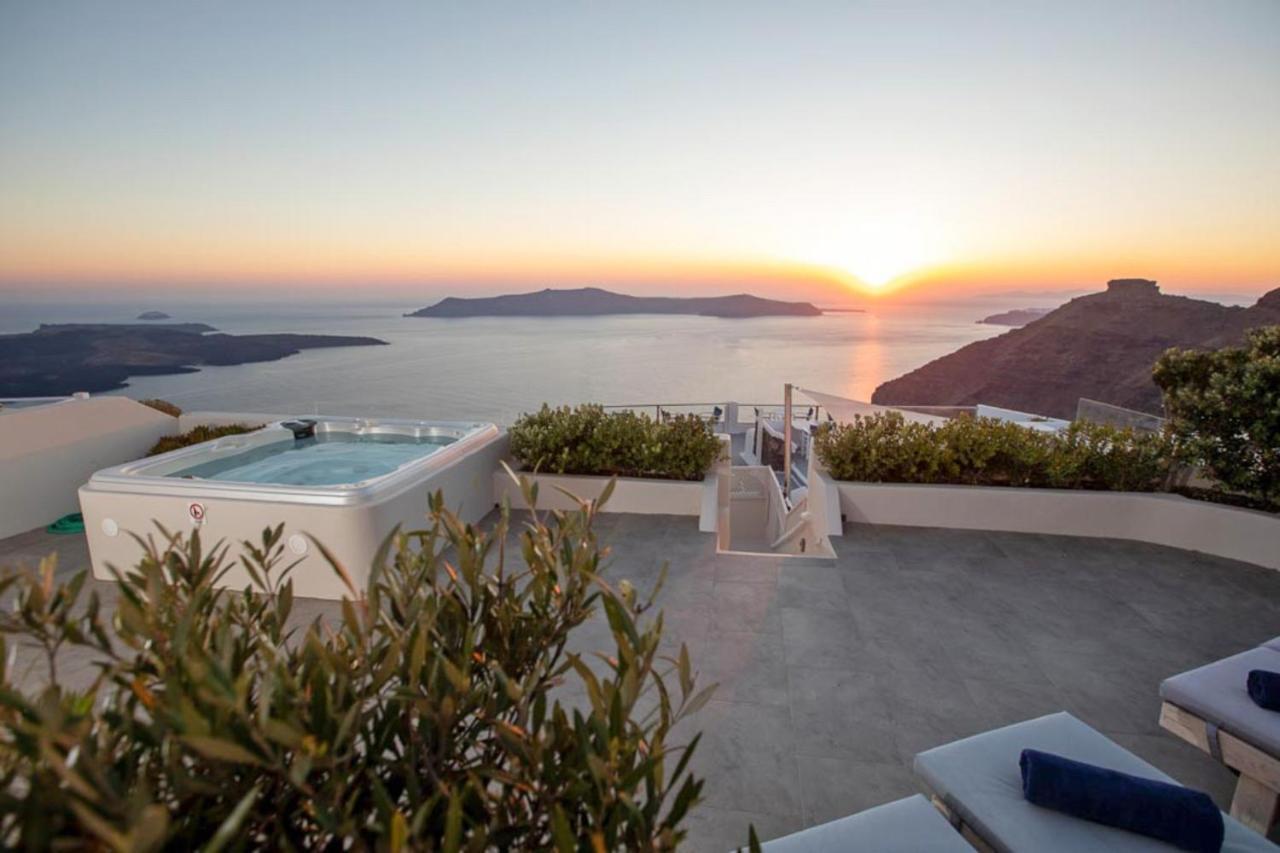 Sunset View Villa Santorini - With Outdoor Jacuzzi Firostefani Exteriér fotografie